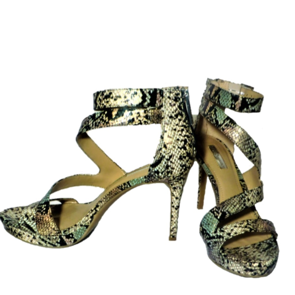 BCBGENERATION HEELS